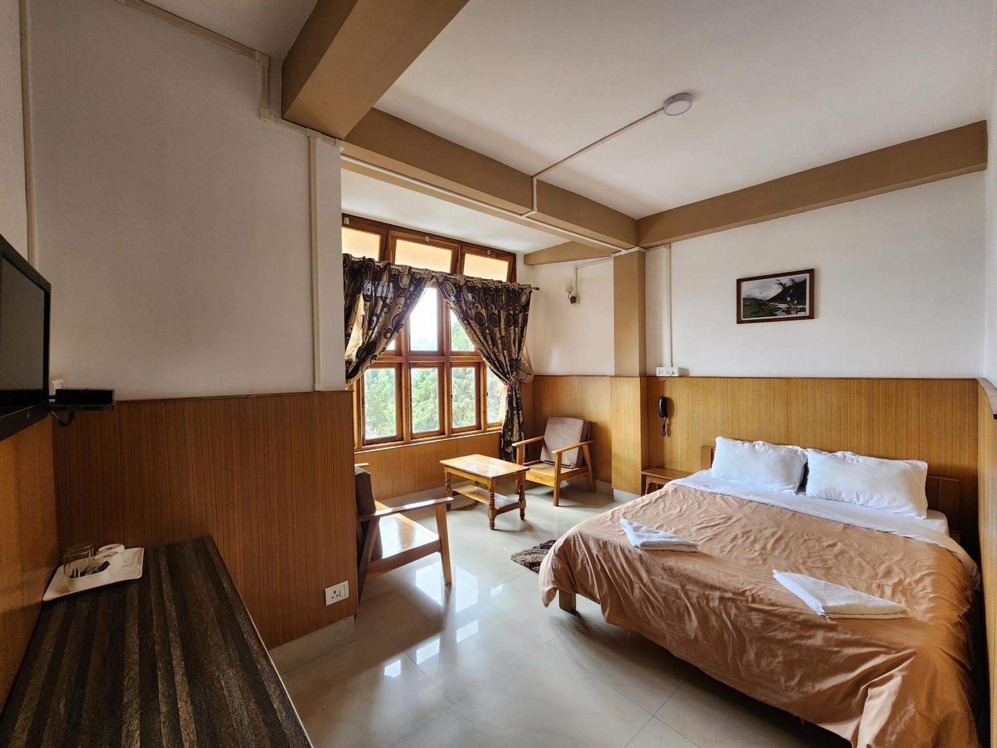 Hotel The Oak Tawang Εξωτερικό φωτογραφία